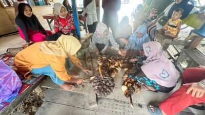 Pertamina Aviation Fuel Terminal Minangkabau Dorong Masyarakat Tiram, Ulakan Padang Pariaman Kembangkan Nilai Nipah