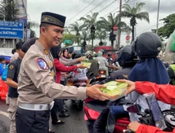 INSPIRA Nilai Bagi-bagi takjil Ramadhan Polantas Polda Metro Jaya langkah Wujudkan Misi Ketahanan Pangan